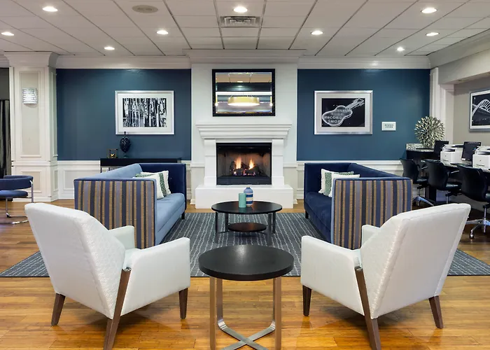 Holiday Inn Express Nashville-Downtown - Broadway By Ihg