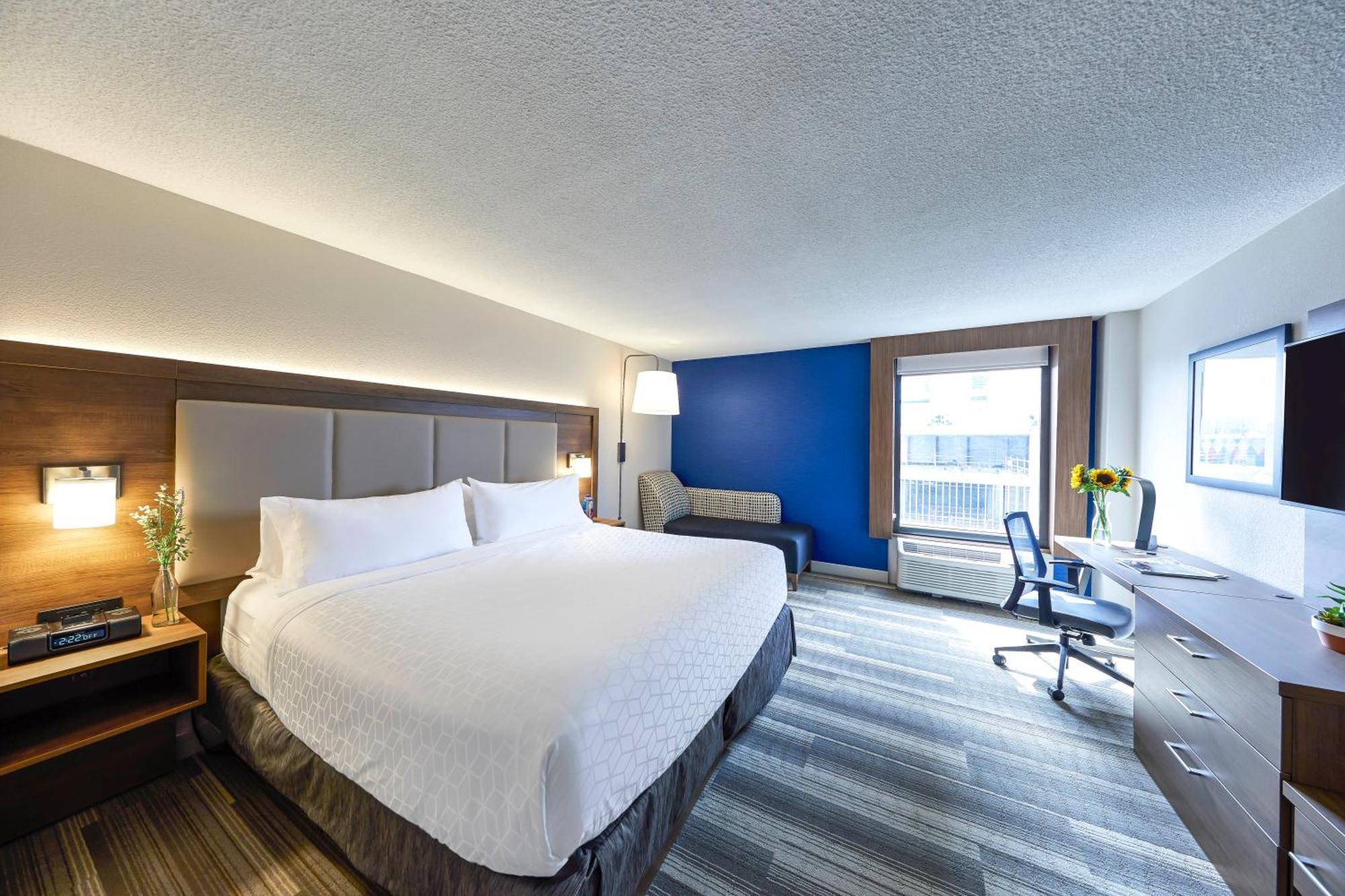 Hotel Express Nashville-downtown - Broadway By Ihg 3*