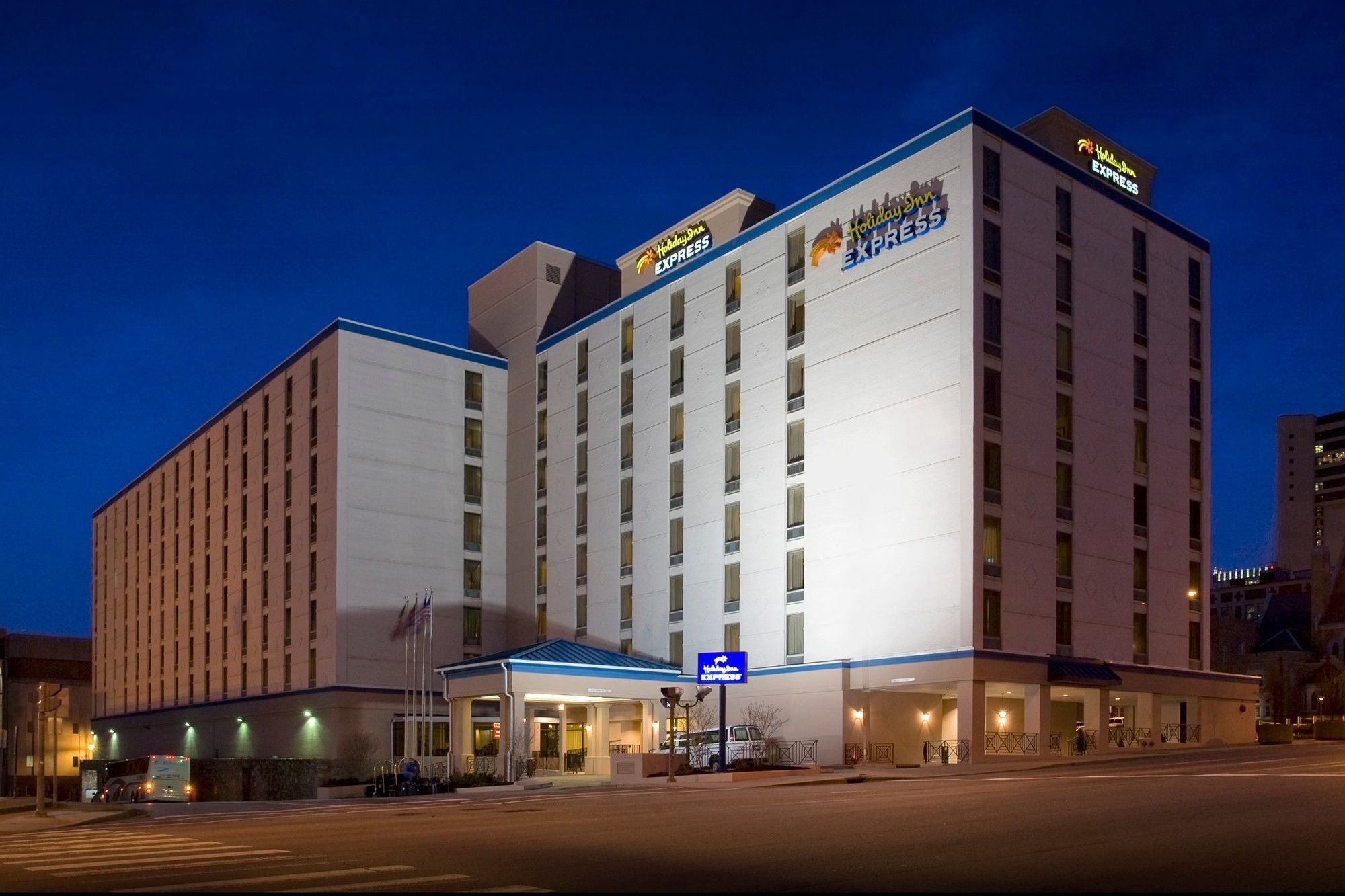 Express Nashville-downtown - Broadway By Ihg Nashville