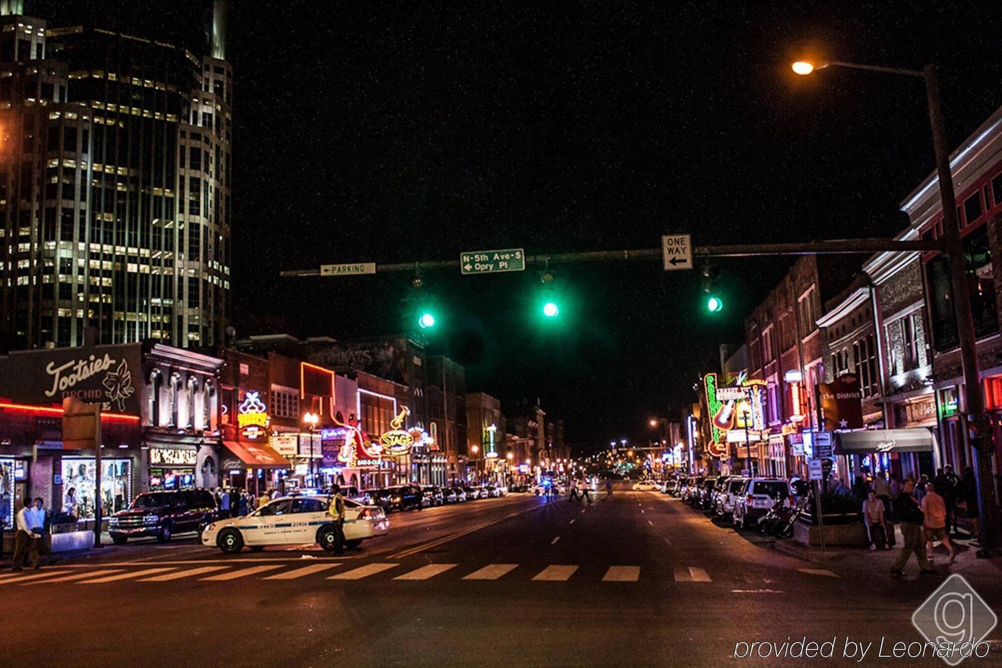 Express Nashville-downtown - Broadway By Ihg Hotel